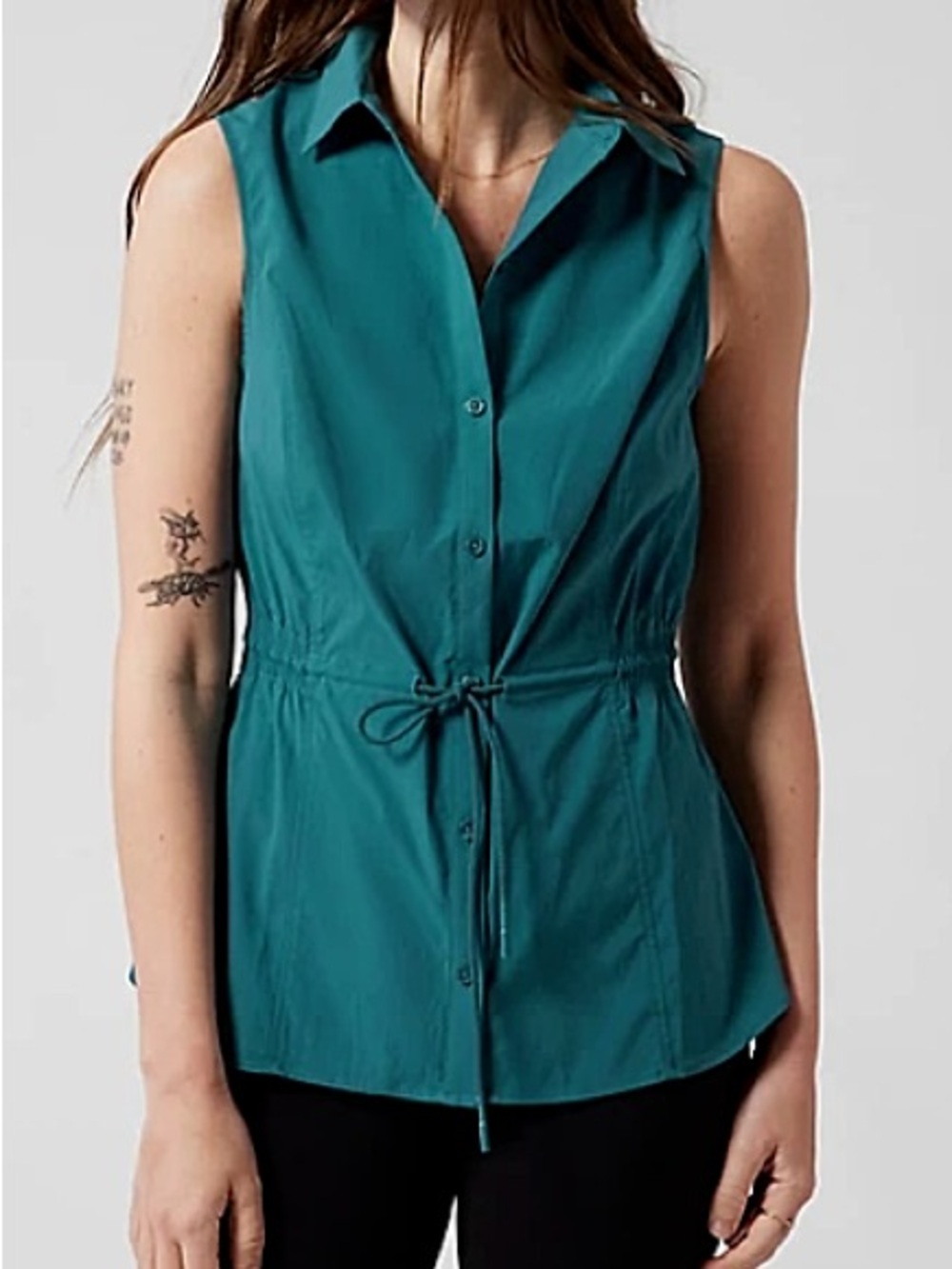 Athleta Levitate‎ Poplin Tank XS Blue Sleeveless Cinch Waist Travel Button Top